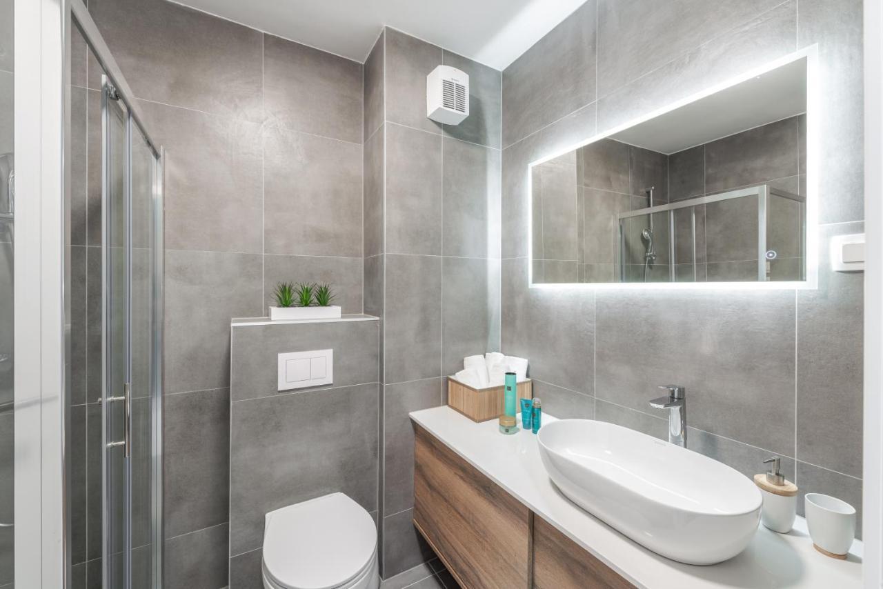 New Modern Andrea Apartment *